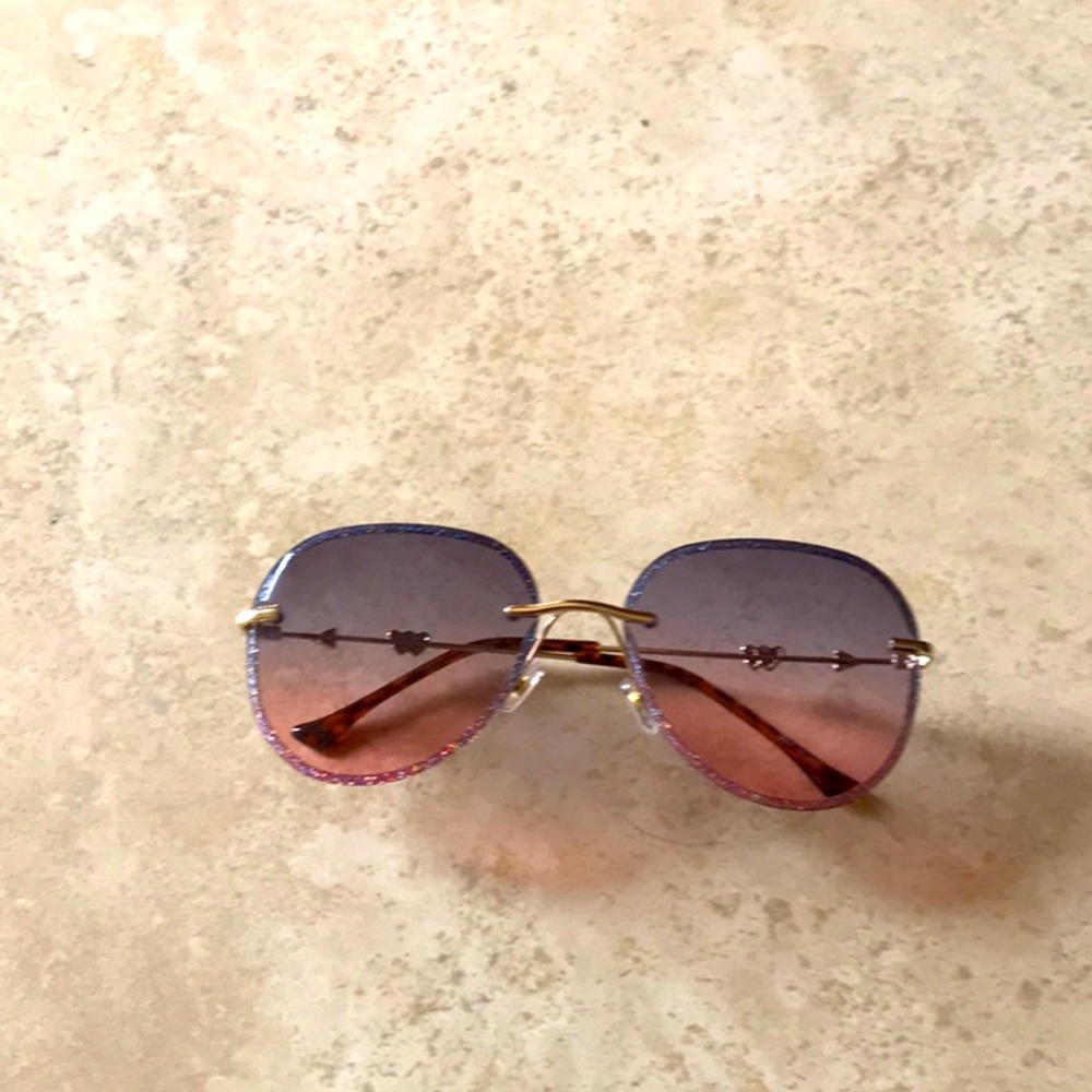 COPY - BRAND NEW JOHN VARVATOS LADIES SUN GLASSES